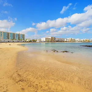 Lanzahost Oceanis Xxi Arrecife (Lanzarote)